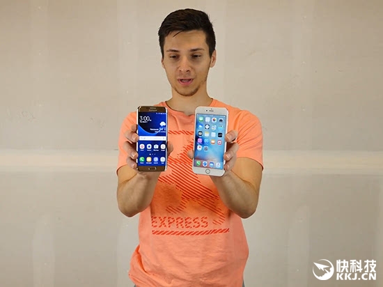 三星S7 Edge大战苹果6s Plus：跌落/防水/掰弯