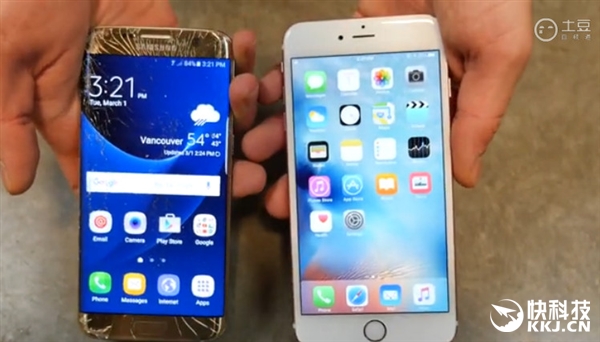 三星S7 Edge大战苹果6s Plus：跌落/防水/掰弯