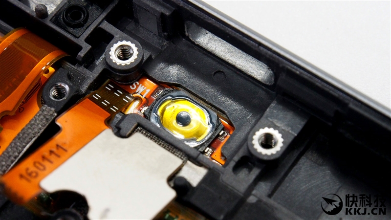 1999买骁龙820 小米5真机拆解 值！