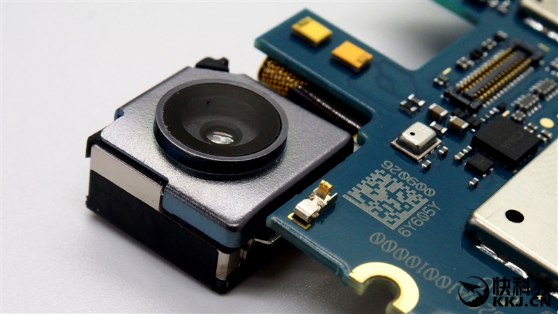 1999买骁龙820 小米5真机拆解 值！