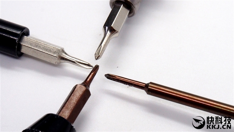 1999买骁龙820 小米5真机拆解 值！