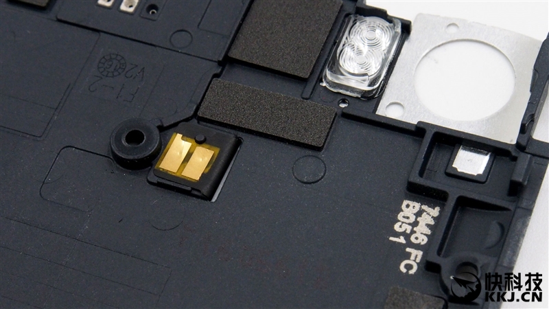 1999买骁龙820 小米5真机拆解 值！