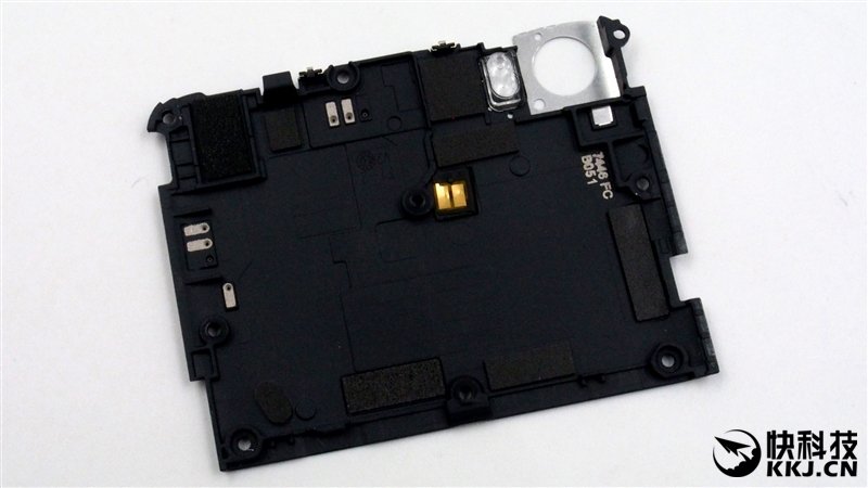 1999买骁龙820 小米5真机拆解 值！