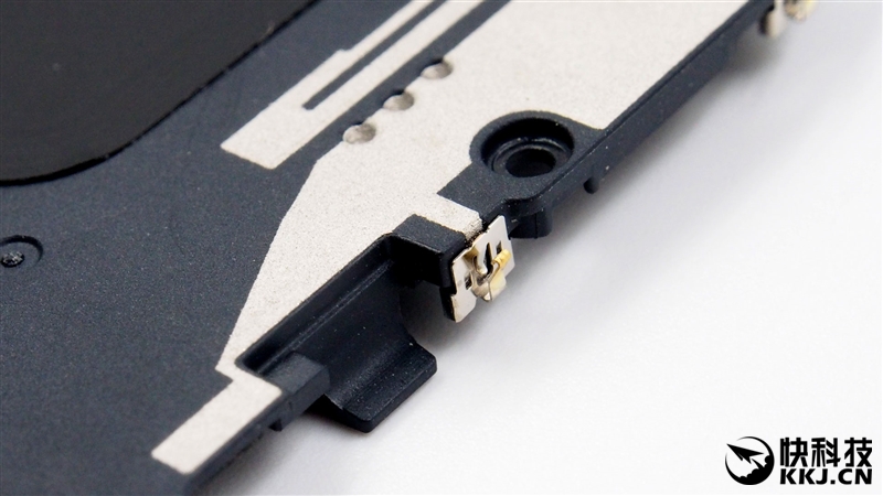 1999买骁龙820 小米5真机拆解 值！