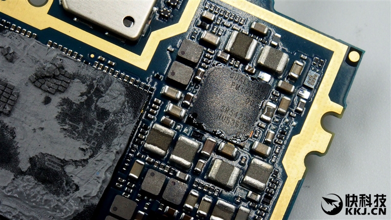 1999买骁龙820 小米5真机拆解 值！