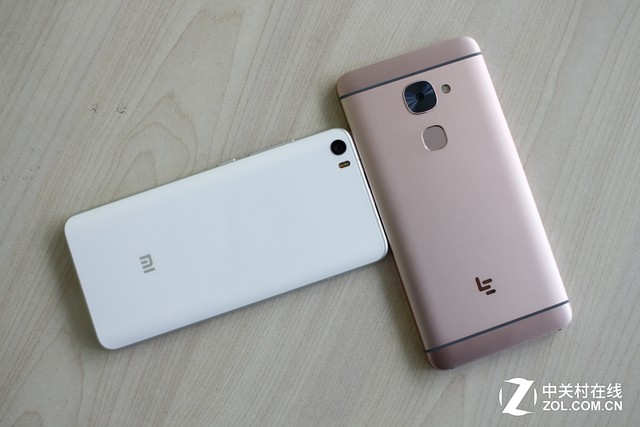 900块钱差在哪了 乐2/小米5标准版对比 