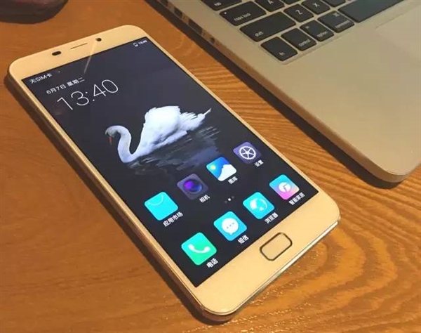 格力手机2代图赏：3300元骁龙820全能旗舰