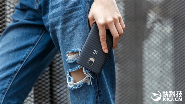 手感真TM爽！一加3真机高清图赏：最强国产骁龙820旗舰