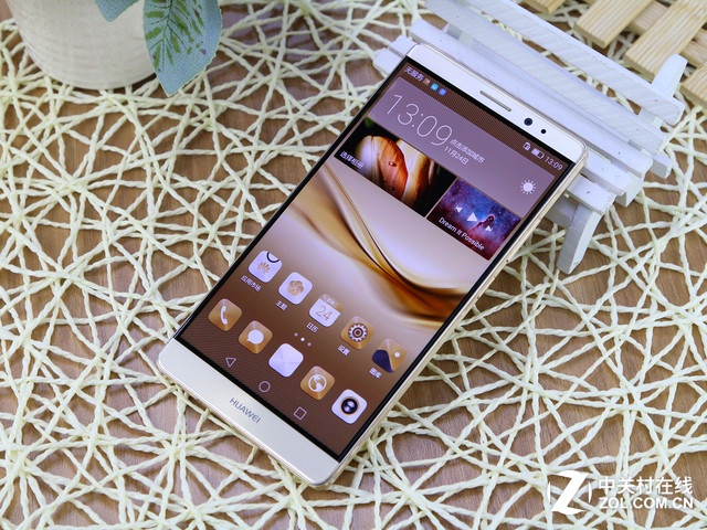 大屏+长续航 欧战观赛持久才是王道 