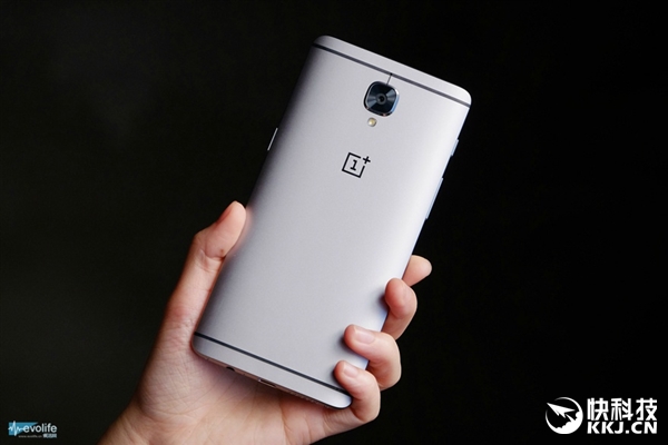 只做高端！一加手机3就两种颜色