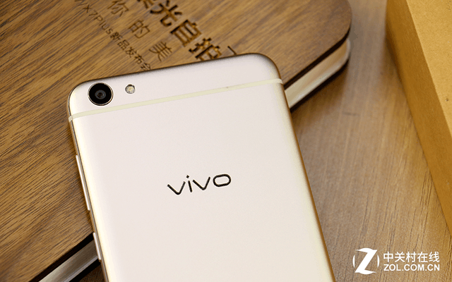 超好手感一体金属机 vivo X7做工解读 