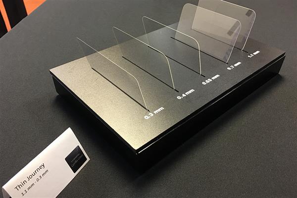 康宁第五代大猩猩玻璃详解：再也不用贴膜了