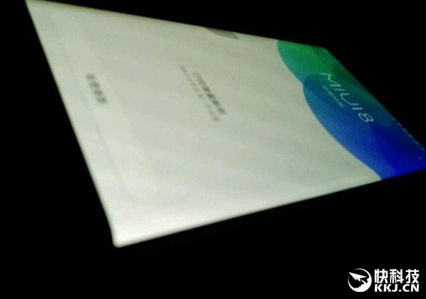 这就是小米Note 2真机？双曲面屏太抢眼