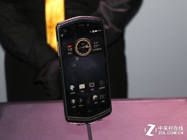 尊享奢华 8848钛金手机M3 北京热售 