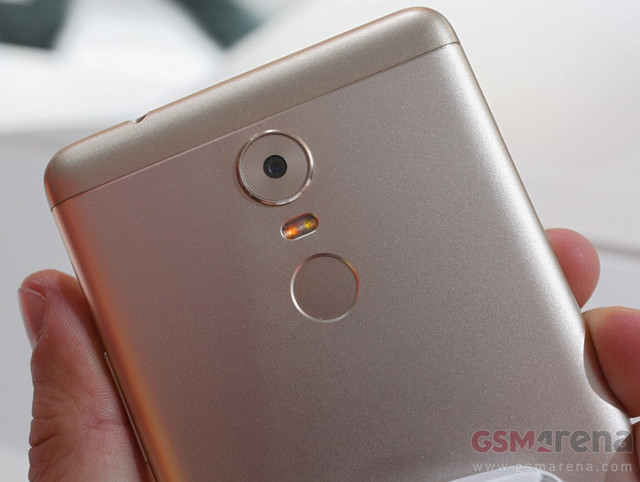 5.5寸大屏/4GB RAM 联想K6 Note遭曝光 