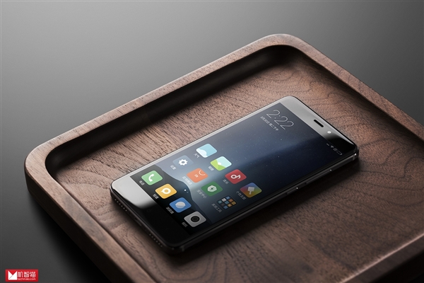 雷军评价红米Note 4：如此精致卖899元 简直无法相信！