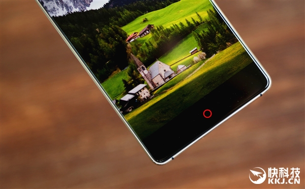 nubia Z11黑金版真机图赏：无边框拍照旗舰！
