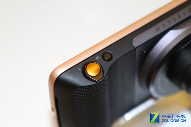 模块化的5.2毫米刀锋 新旗舰Moto Z上手 