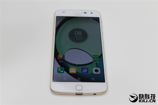 联想重回巅峰之作！Moto ZZ Play现场图：定义模块化手机