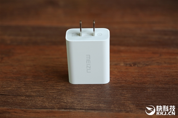 玫瑰金版魅族MX6图赏：有一丝淡雅