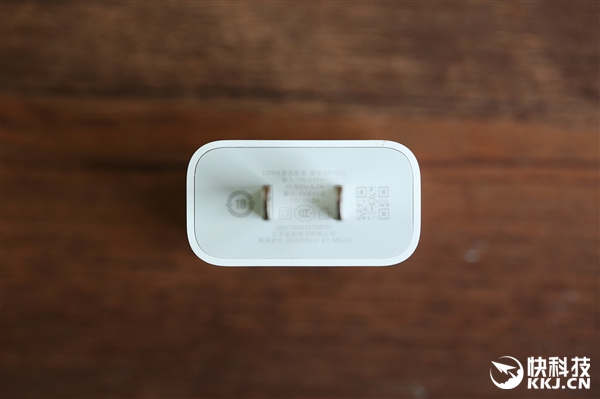 玫瑰金版魅族MX6图赏：有一丝淡雅