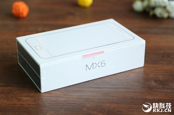 玫瑰金版魅族MX6图赏：有一丝淡雅