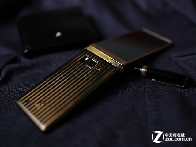 商务高端手机 三星W2015 北京火热促销 