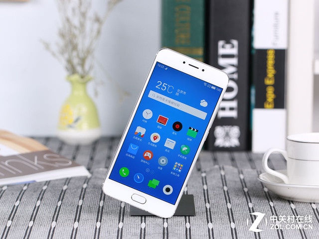 就怕手慢 天猫这些手机一眨眼就抢没 