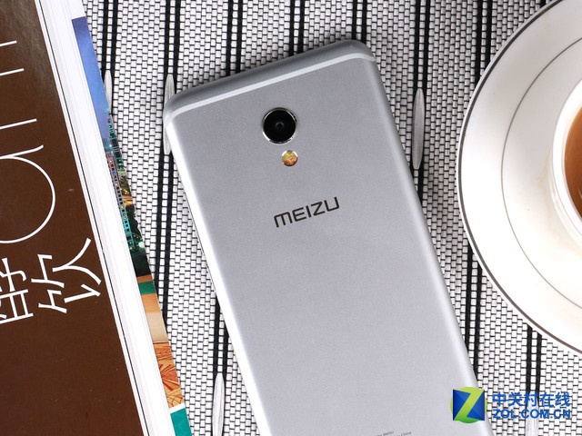 就怕手慢 天猫这些手机一眨眼就抢没 