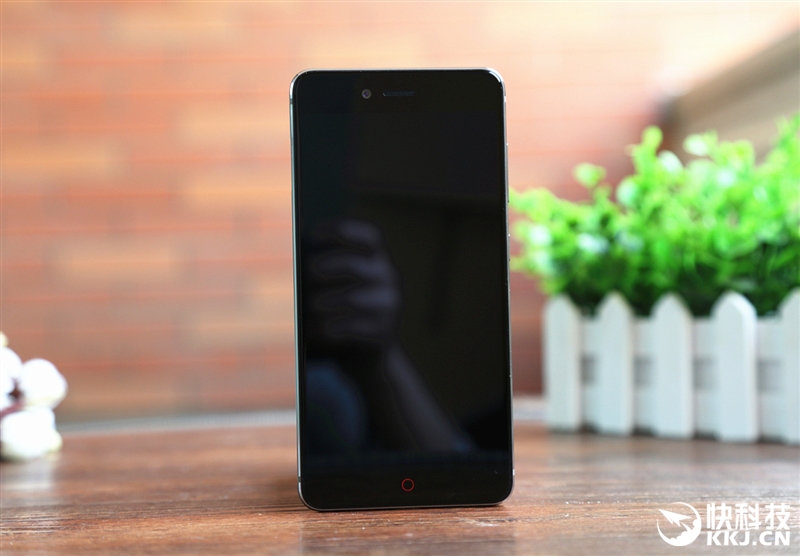 1499元！nubia小屏幕强机miniS评测：拍照彪悍