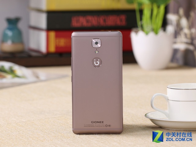 商旅人士应该尝试 金立M6 Plus售2699元 