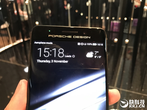 国内独家！华为Mate 9保时捷版现场图赏：2K曲屏