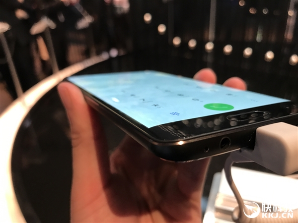 国内独家！华为Mate 9保时捷版现场图赏：2K曲屏