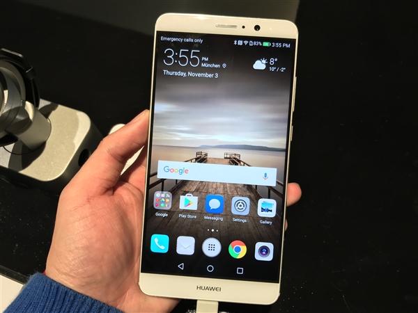 华为Mate 9陶瓷白高清图赏：清新利落