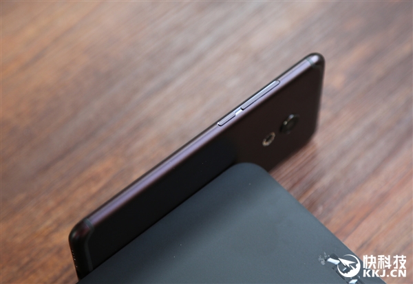 魅族PRO 6s开箱图赏：半年打磨的旗舰