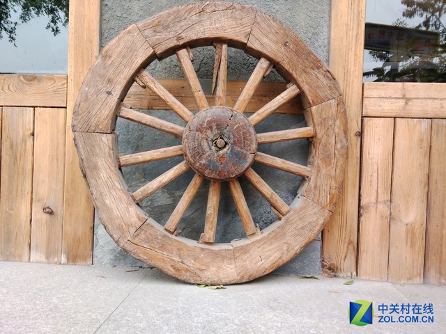 中兴天机7 MAX评测:随时看到好(3D)电影 