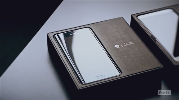 双曲面＋前置指纹！华为Mate 9 Pro开箱视频