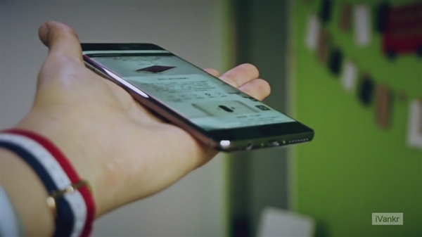 双曲面＋前置指纹！华为Mate 9 Pro开箱视频