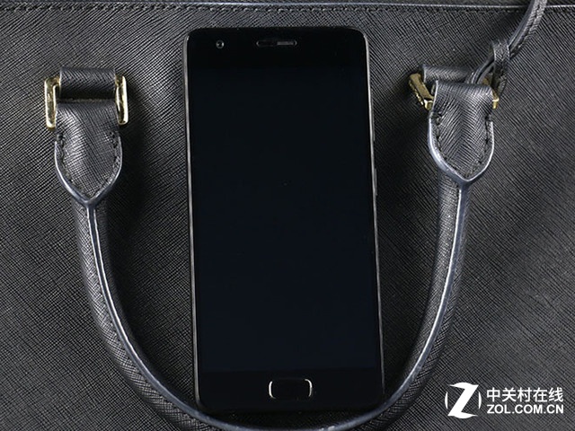 iPhone7还没配快充 这几款充电快如闪电 