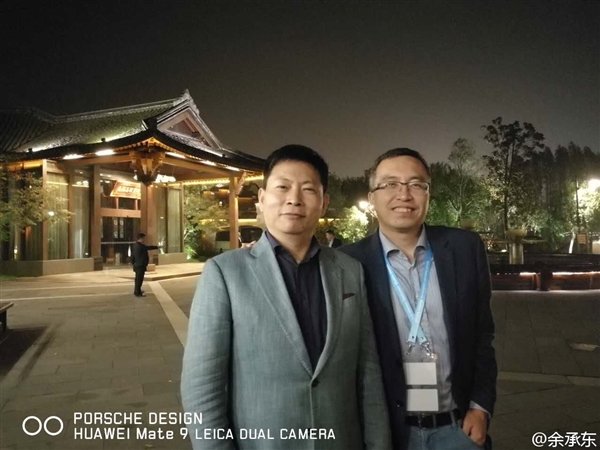 余承东秀Mate 9乌镇夜拍：杠杠的！