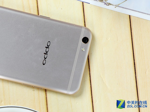 2016年手机颜值大比拼 选择权交给它们 