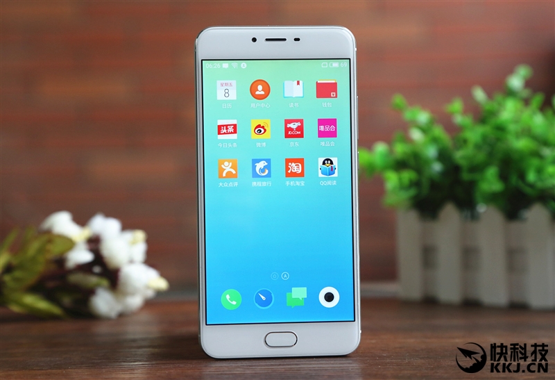 联发科Helio P20全球首发 魅蓝X手机评测