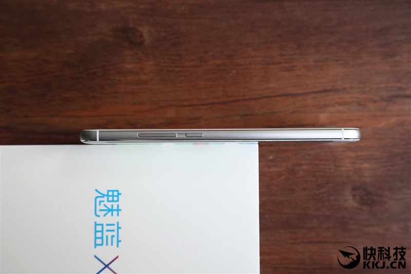 联发科Helio P20全球首发 魅蓝X手机评测