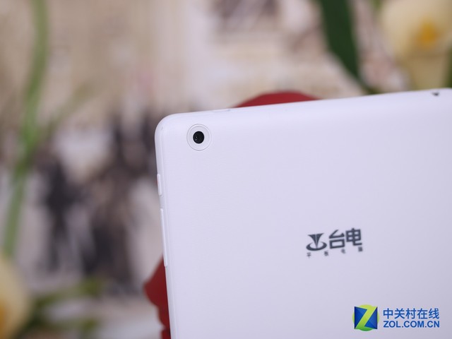 纤巧素白如薄瓷 台电X80 Plus平板评测 