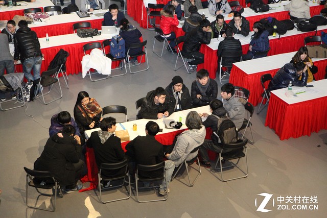 HTC Vive Pre成新宠 创意游戏为VR加分 