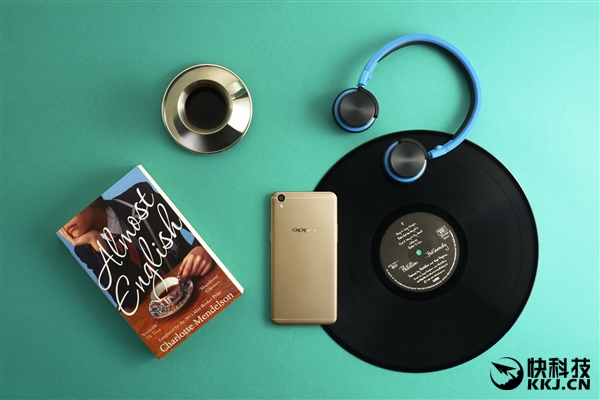 2799元！OPPO拍照新旗舰R9首日销量公布：卖疯