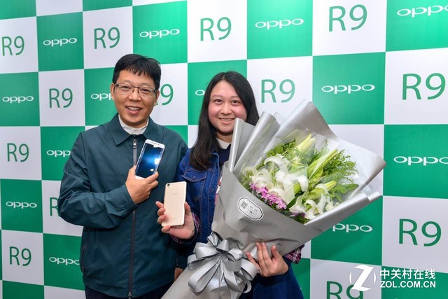 OPPO R9首销场面火爆 首日销量xxxx台 