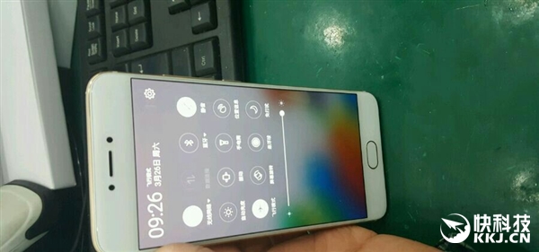 魅族PRO 6真机完整曝光 国产iPhone 6s又增新成员