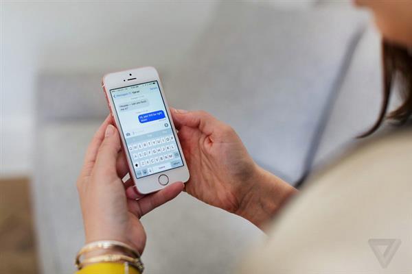 外媒评iPhone SE：今天的科技 昨天的设计