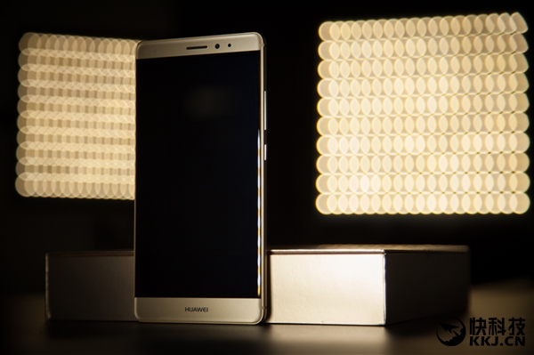 华为超级旗舰曝光：不一样的双曲面屏